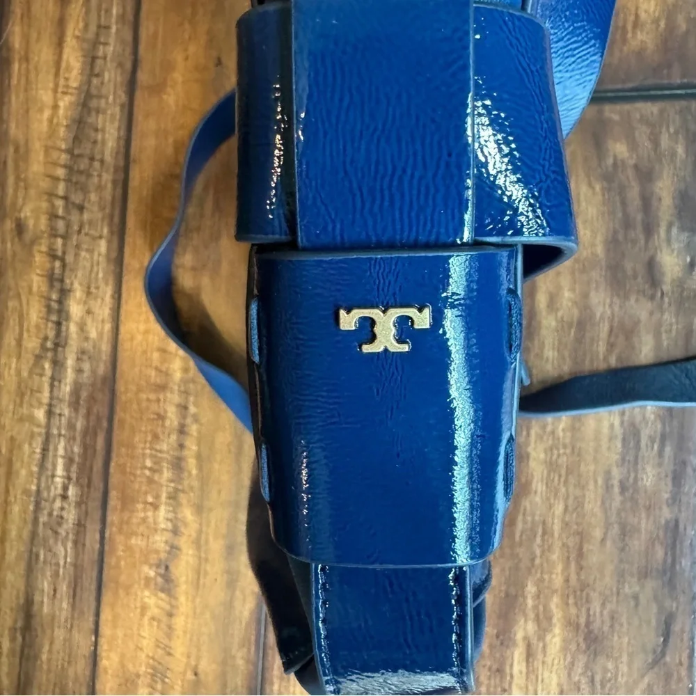 Tory Burch GEMINI LINK PATENT CROSS-BODY Midnight Swim Patent Leather
